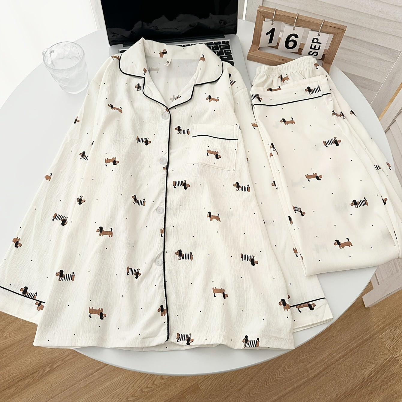 Cozy Teckel Pajama Set – Canine Crafts Edition